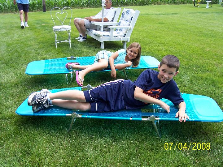 100_3796.JPG - Mackenzie and Brendan at Nana and Papa's on the Fourth of July.