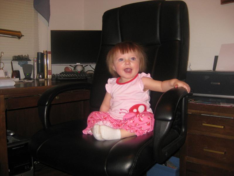 IMG_0480.JPG - Hey Grandpa, I like your chair!  It goes around and around and around ...