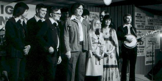 1978cast.jpg - Posing for a post-show picture:  Roger Cox, Kenny Decker, Jimmy Boward, Mike Webb, Paul Lewis, Kent Gordon, Pam Gilbert, Steve McElyea, Carlotta Gail, Brian Morgan.