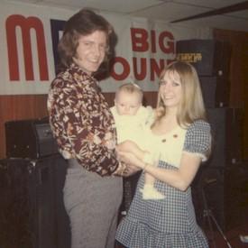 FreddyWellerJoyPam.jpg - Freddy Weller ("Indian Lake") with Joy and Pam