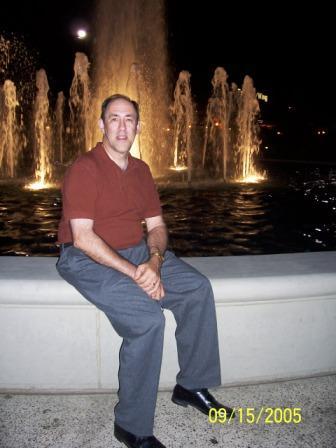 MarkFountain.JPG - 11:15 Thursday night, outside Freedom Hall.