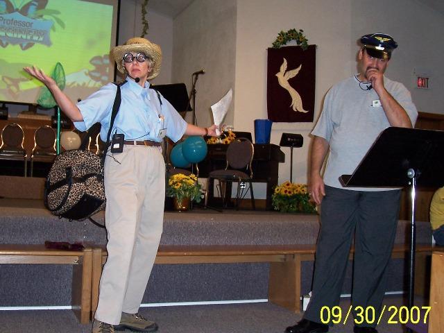100_3090.JPG - Professor Bugginfly and the Pilot (Pastor Rick).