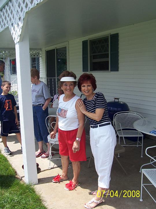 100_3800.JPG - Sharon and Pam.