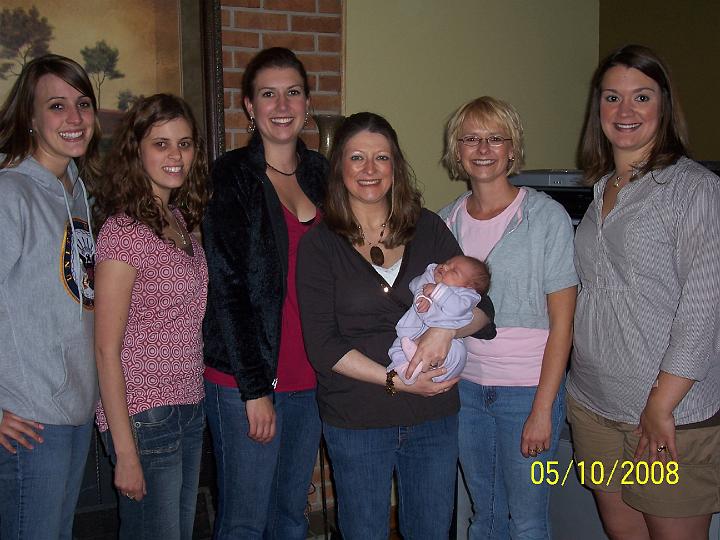 100_3597.JPG - Gina, Robin, Jenny, Misty, Macie, Joy, and Kristy.