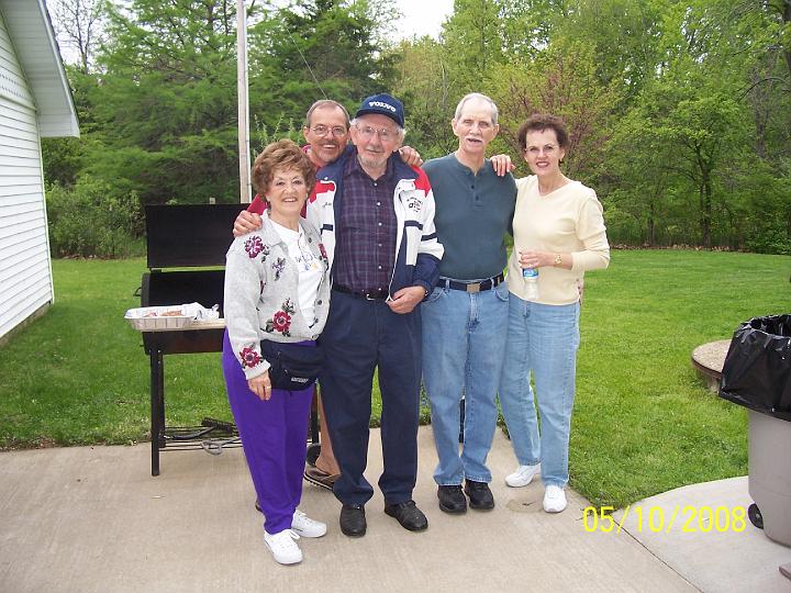 100_3602.JPG - Sharon, Jamie, Chet, Gene, and Darlene.