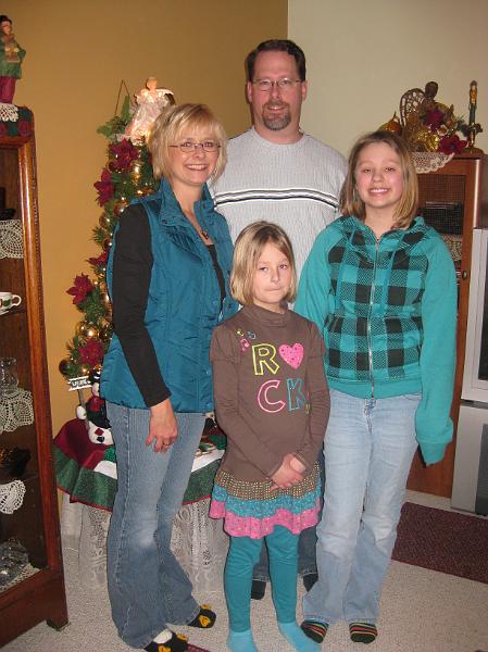 IMG_1333.JPG - The Wilbur family.