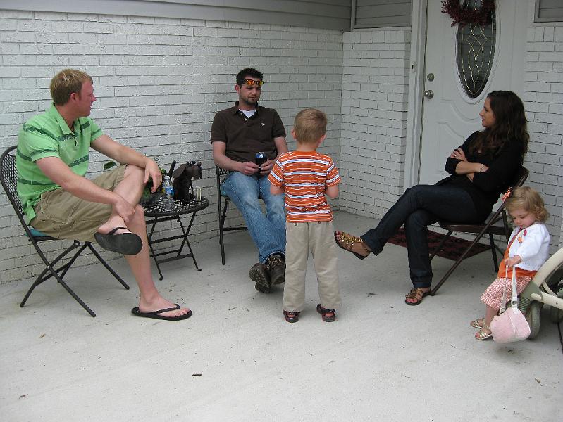 IMG_0414.JPG - Trevor and the neighbors outside (the smoker's lounge!)