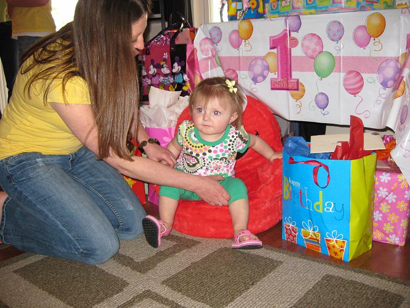 IMG_0415.JPG - Let me at these presents!
