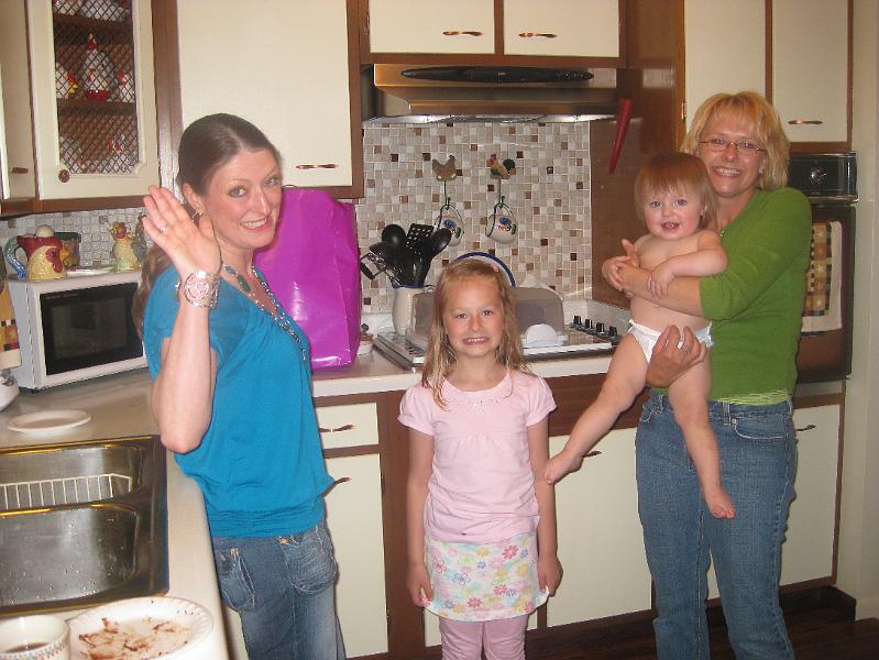 IMG_0455.JPG - Misty, Sydney, Macie and Joy before we all left for Smokey Bones.