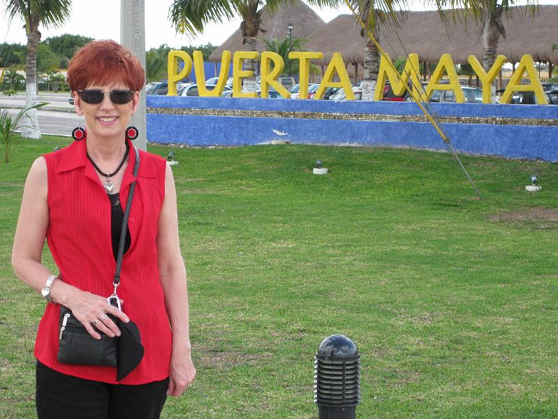 IMG_0166.JPG - In front of the Punta Maya pier.