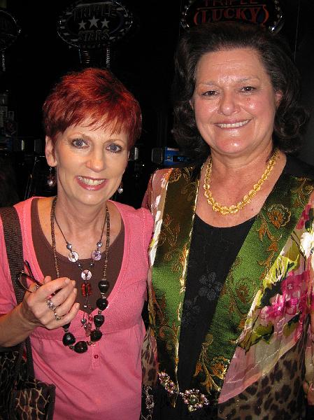 IMG_0205.JPG - Pam with comedienne/ventriloquist Geraldine (without Little Ricky).