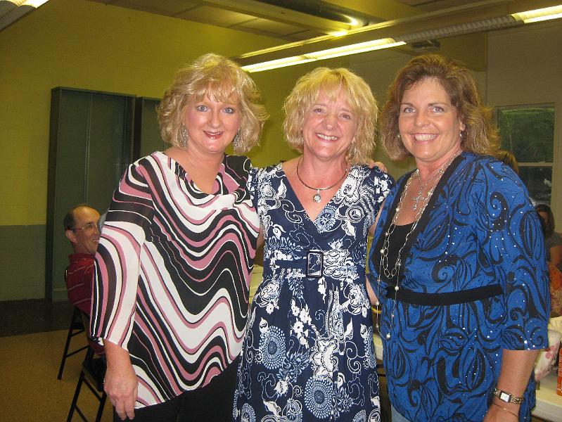 IMG_0884.JPG - Janice Nevius, Linda Thomas, and Janet Durham backstage at the McLean County Country Opry.