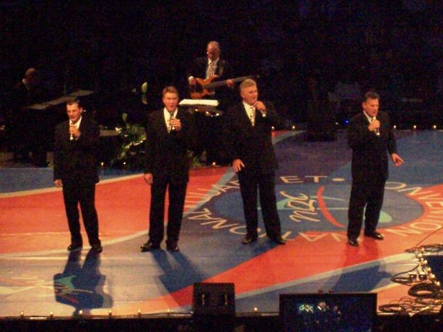 100_2193.JPG - We missed seeing the Kingdom Heirs at Dollywood this year.